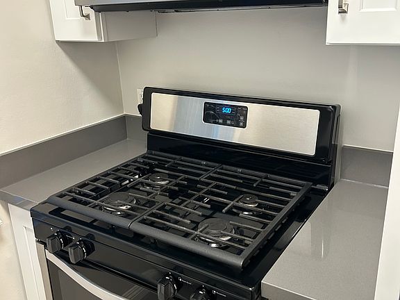 4th image of 13000 Valleyheart Dr APT 3