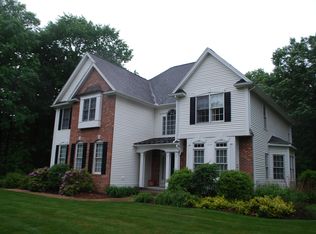 19 Laurel Ridge Rd, Southwick, MA 01077