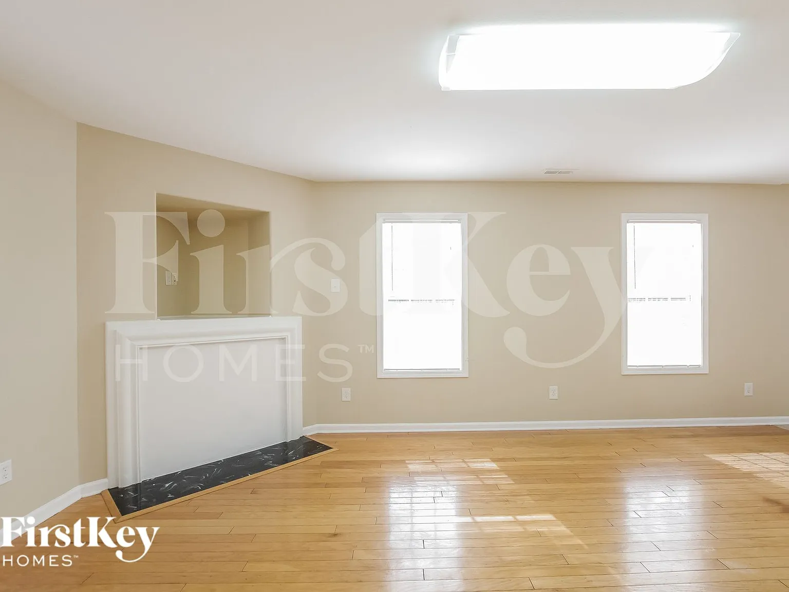 3 bed, 2.5 bath, 1598 sqft, $2,060 — Photo 3