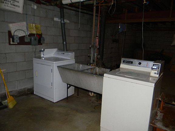 4th image of 5415 W Forest Home Ave