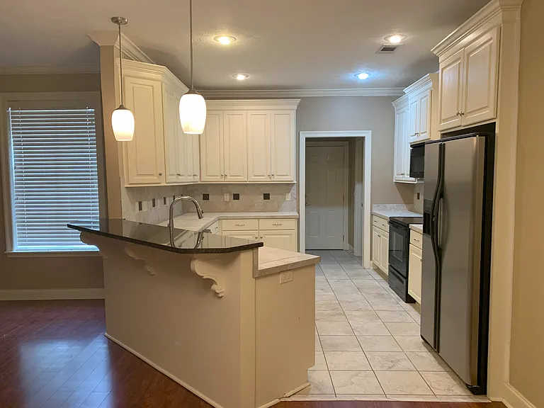 139 Harvey Cir — Photo 6