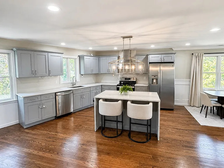 851 Palisade Ave #2 — Photo 3