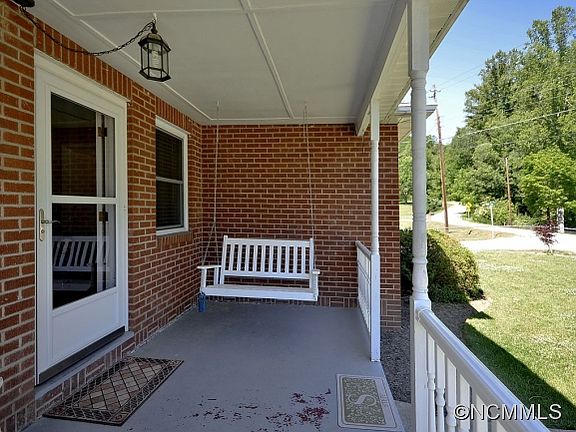 4th image of 529 Wickins Dr