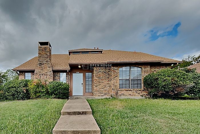 1st image of 3901 Furneaux Ln