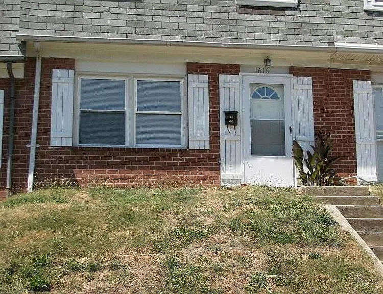 1616 Melby Ct — Photo 1