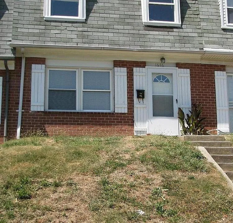 1616 Melby Ct