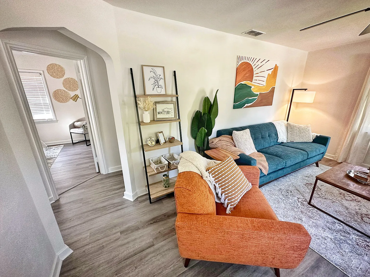 2 bed, 912 sqft, $2,700 — Photo 3