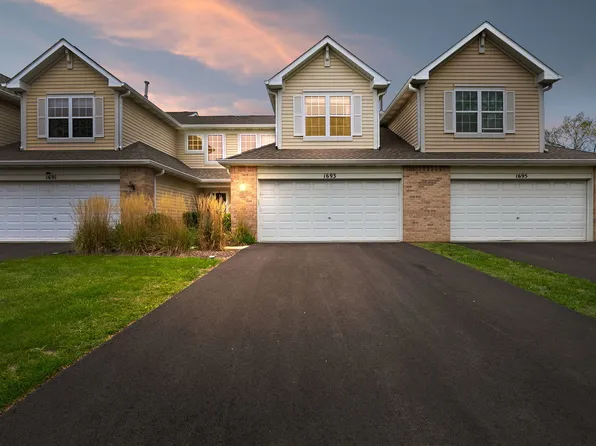 1693 S Candlestick Way #1693, Waukegan, IL 60085