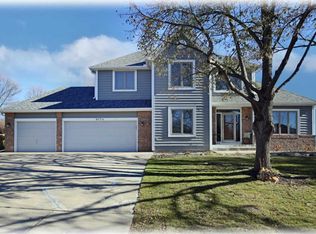 8074 Orchid Ln N, Maple Grove, MN 55311