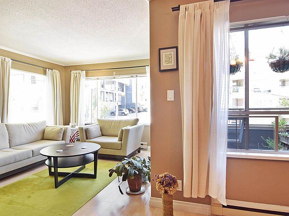 5th image of 2412 Alder St #212