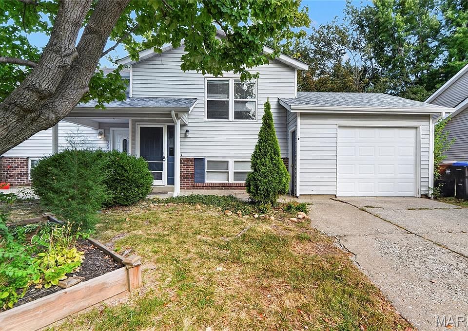 1st image of 306 Della Dr