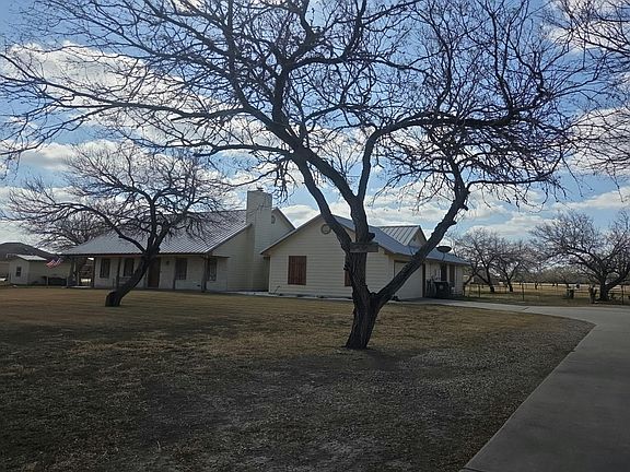 2nd image of 5825 Grand Lake Cir