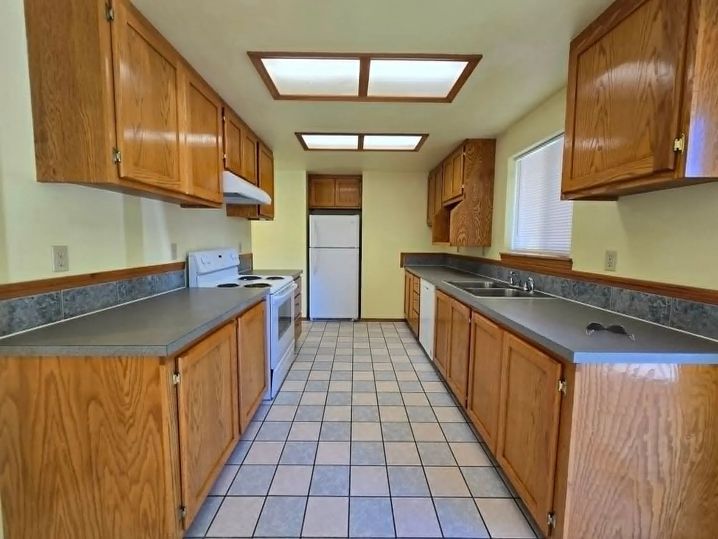 Aberdeen 3 bed, 1 bath home! — Photo 4