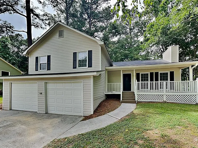 1746 Charrington Way — Photo 1