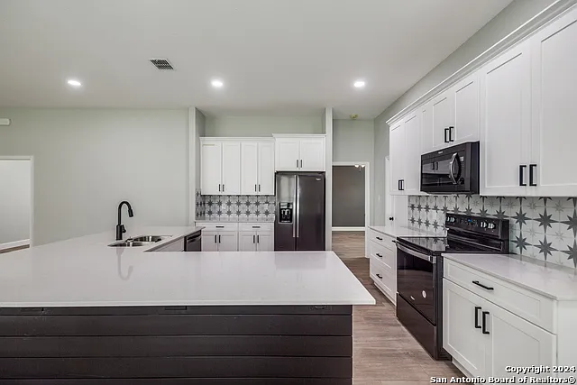 24110 Mountain Cloud — Photo 11