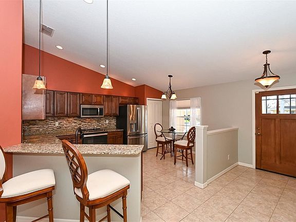 5th image of 7227 35th Ln E
