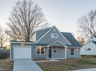 65 Rambler Ln, Levittown, PA 19055