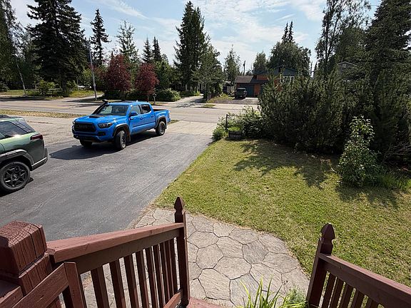 3rd image of 310 Farewell Ave