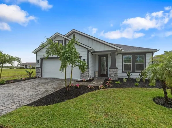 141 Mosaic Blvd, Daytona Beach, FL 32124