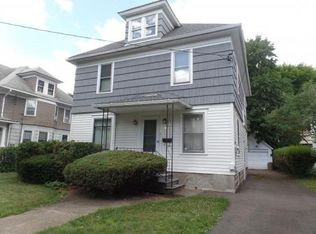 83 Park St, Staten Island, NY 10306