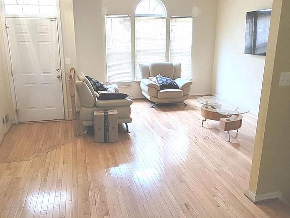 4th image of 6086 Madison Pointe Ct