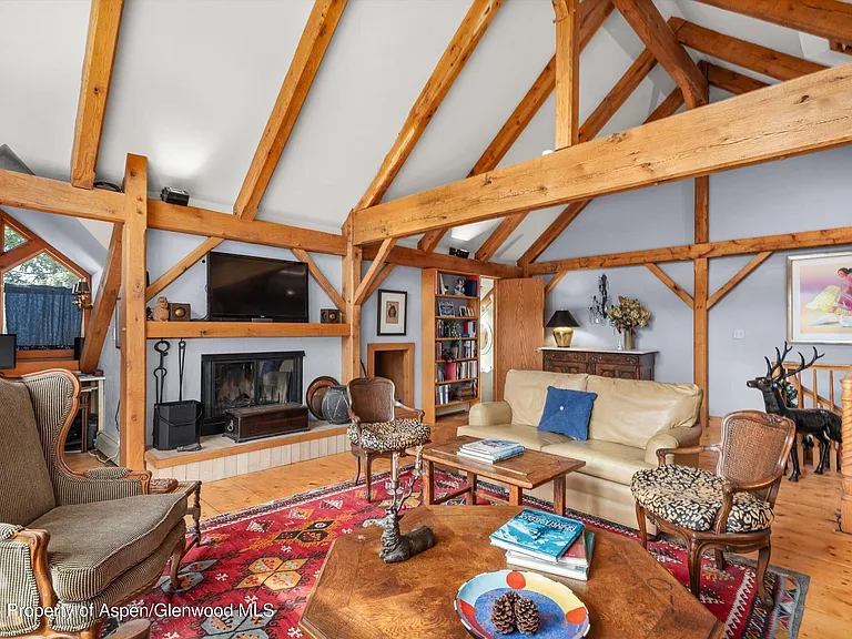 927 Red Mountain Rd — Photo 22