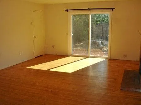 4 bed, 1.5 bath, 1000 sqft, $2,900 — Photo 4