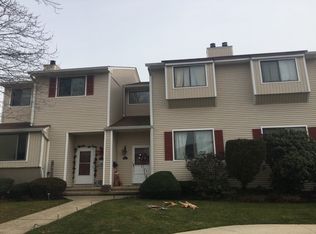 322 Middlewood Rd, Middletown, NJ 07748