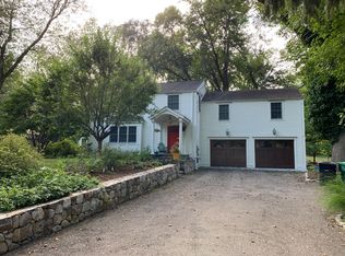 5 Scherer Ct, Westport, CT 06880