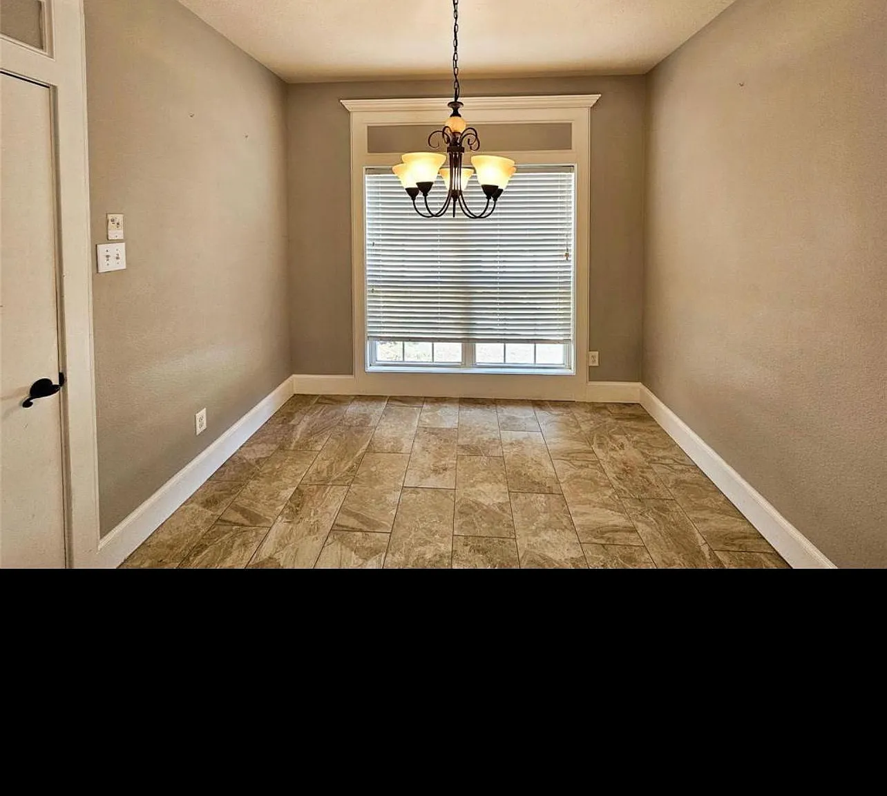 5 bed, $3,200 — Photo 4