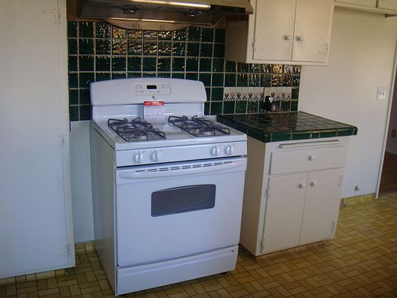 4th image of 1216 S Wilson Dr