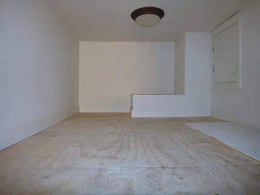 Rented by Balass Ralph, LREB | media 30