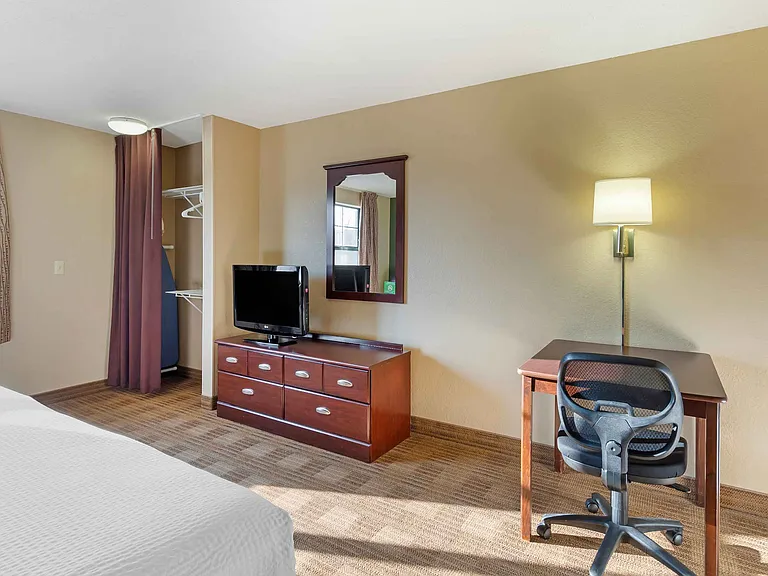Studio Suite - 1 King Bed