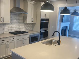 3016 Greeneview Ln, Mars, PA 16046