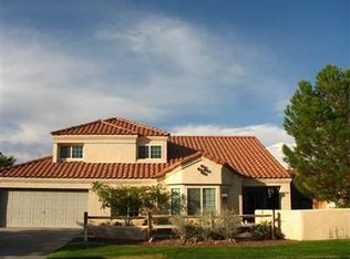 922 W Felspar Ave, Ridgecrest, CA 93555