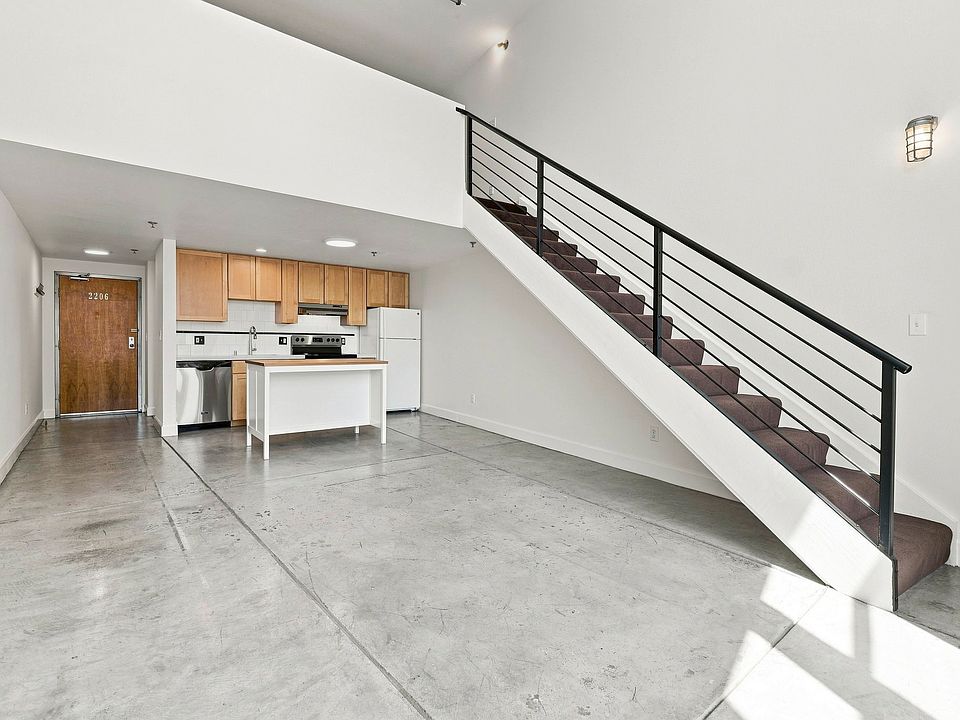 1st image of 18 Bernice St Unit 101