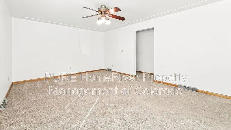 2 bed, 1.0 bath, 800 sqft, $1,995 — Photo 2