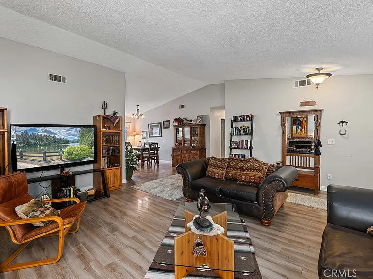 44115 Hunter Ct — Photo 5