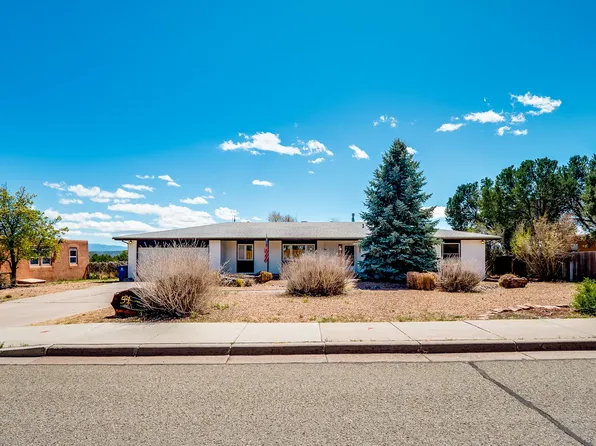 51 Grand Canyon Dr, White Rock, NM 87547