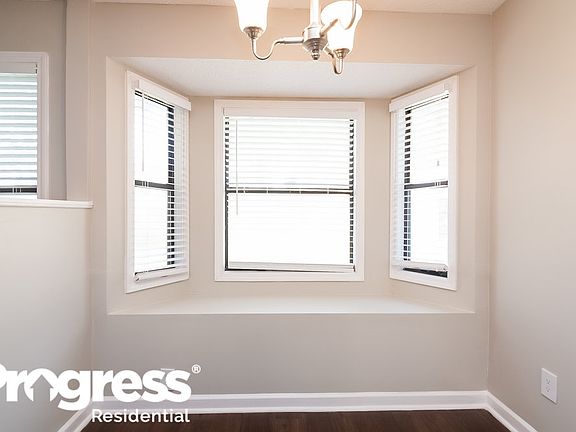 3rd image of 6276 Barwick Dr