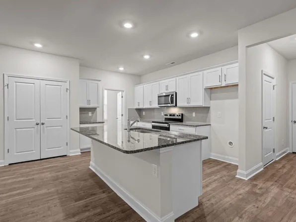 4011 Edsel Dr, Bailey, NC 27807