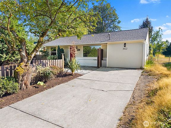 3rd image of 3922 214th Street SW