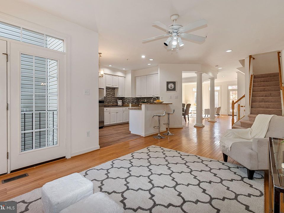 1st image of 14112 Calabash Ln