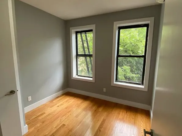 860 Sterling Place image 7 of 10