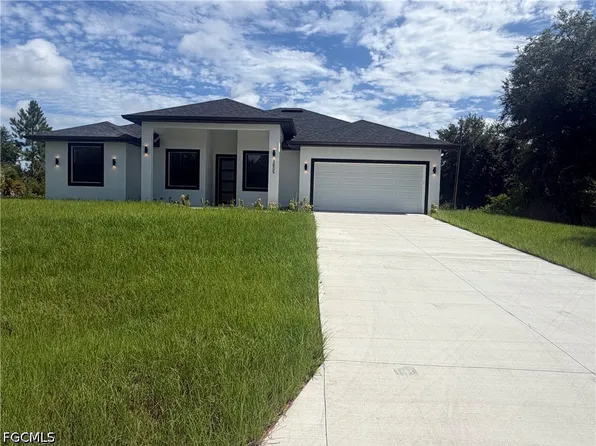 3805 E 8th St, Lehigh Acres, FL 33972