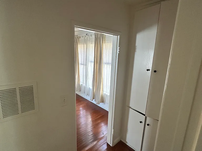 12835 Burbank Blvd #3 — Photo 15