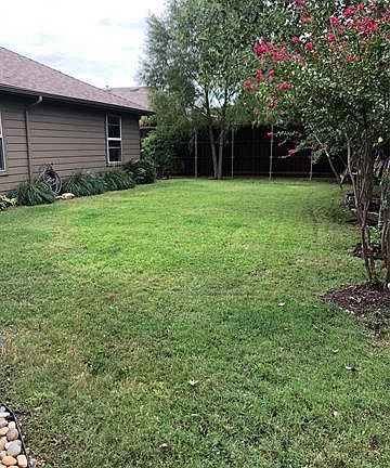 5th image of 2021 Fairmount Park Dr