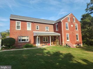 750 Summit Dr, Lancaster, PA 17601