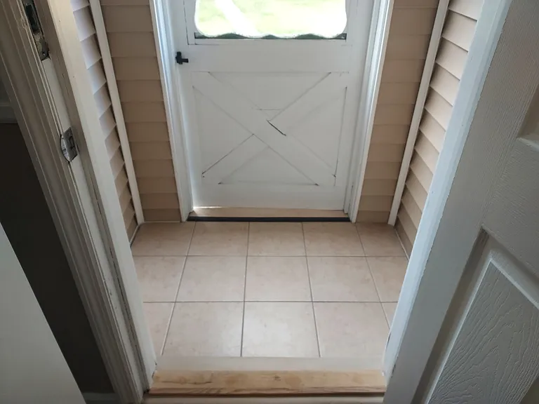 729 Elizabeth St — Photo 16