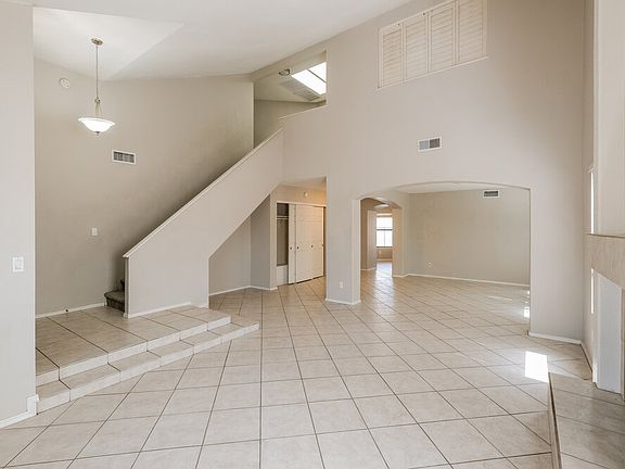 5th image of 6934 W Kristal Way